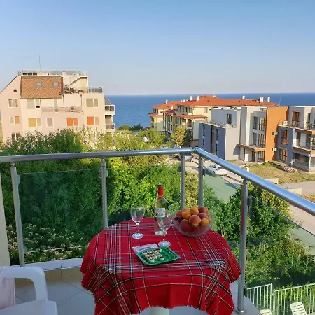 Black Sea Meadows アパート *